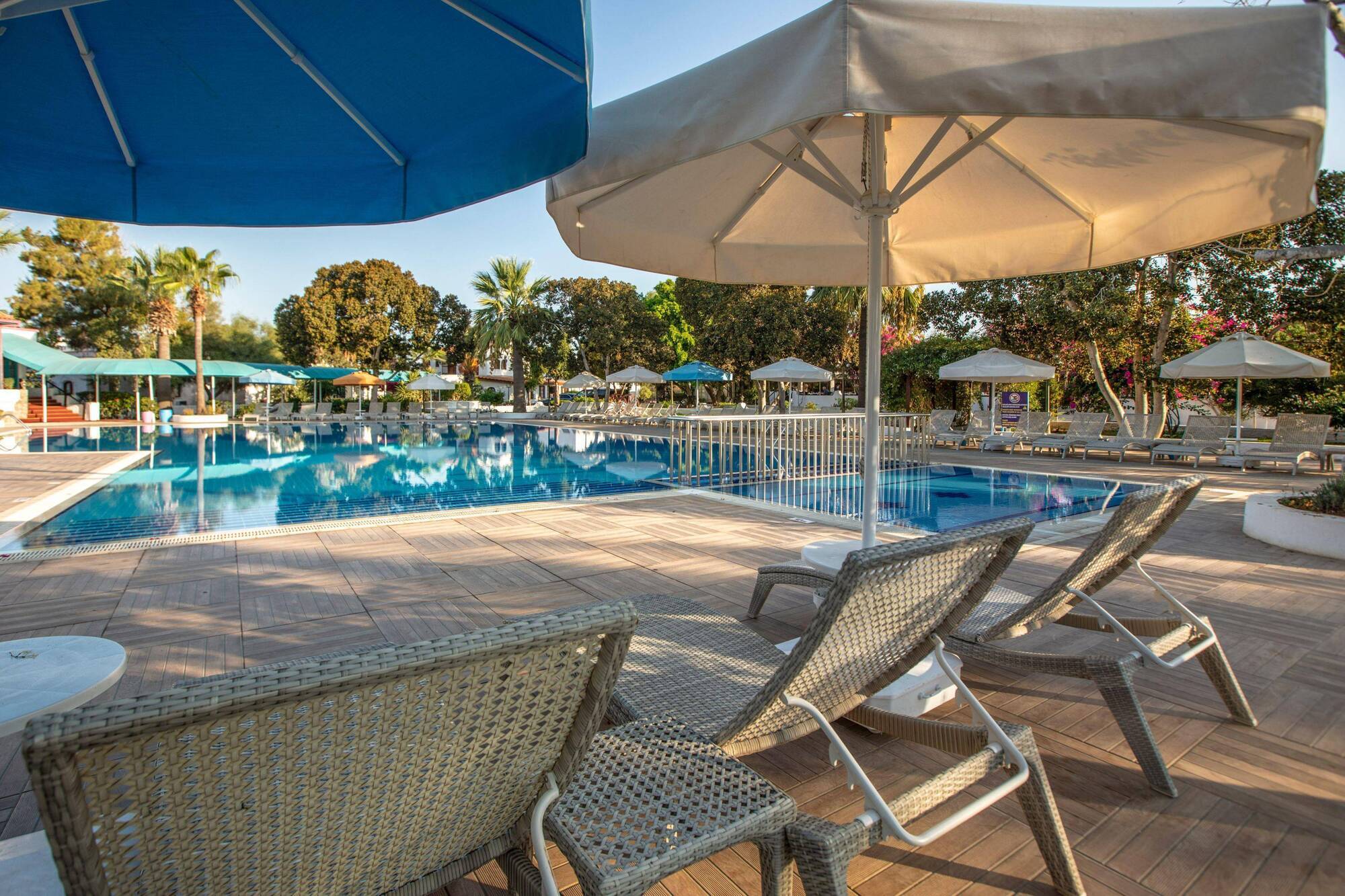 Merit Cyprus Gardens Holiday Famagusta  Exterior foto